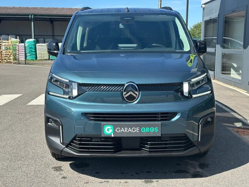 Photo de la voiture CITROEN BERLINGO Diesel 130 ch XL Automatique Max