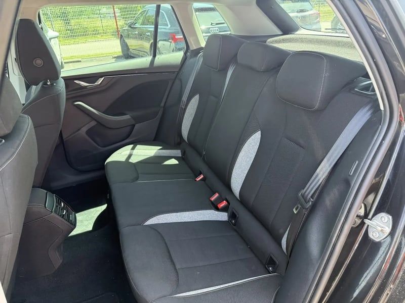 Photo de la voiture SKODA KAMIQ 1.0 TSI Evo 2 116 ch BVM6 Selection