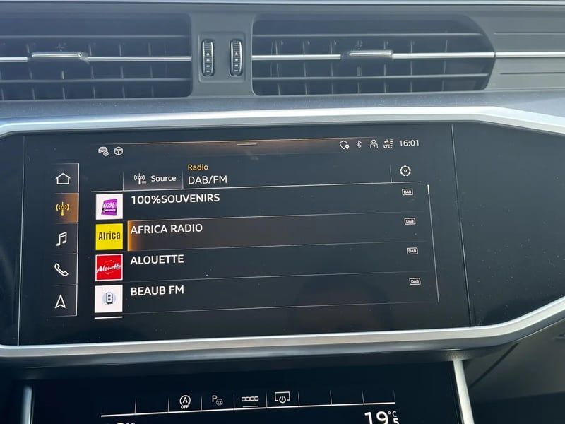 Photo de la voiture AUDI A6 35 TDI 163 ch S tronic 7