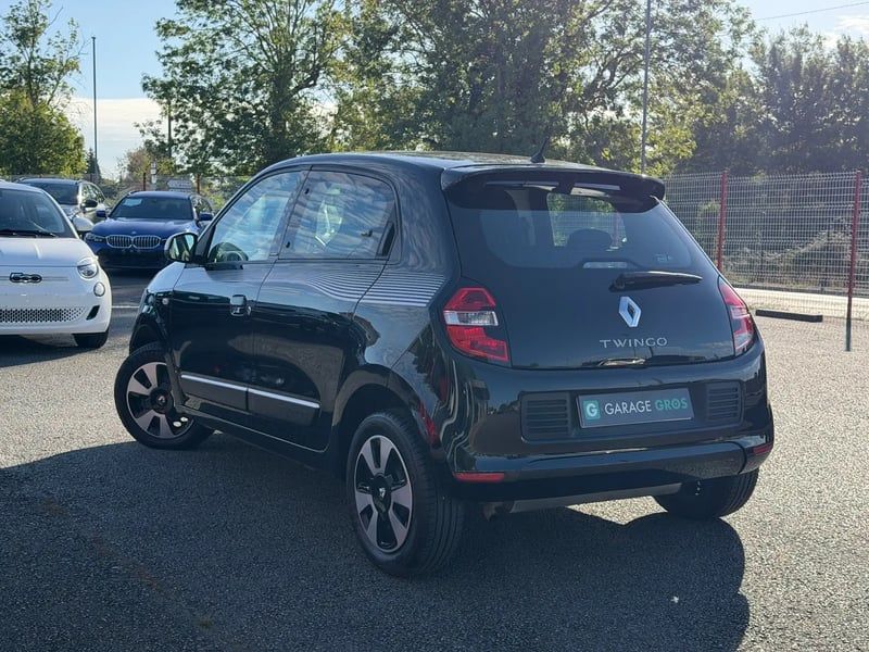 Photo de la voiture RENAULT TWINGO III 0.9 TCe 90 Energy E6C Limited