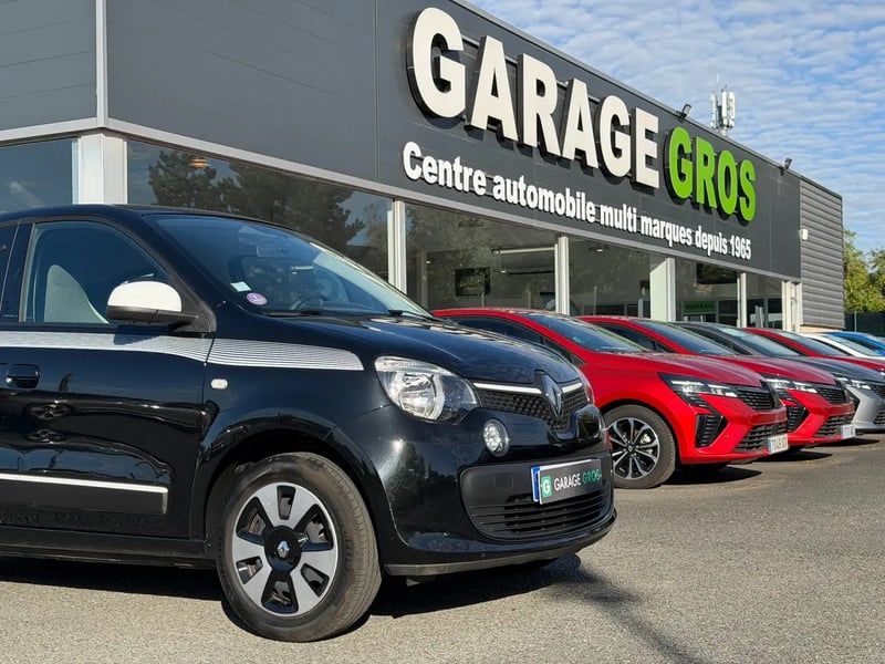Photo de la voiture RENAULT TWINGO III 0.9 TCe 90 Energy E6C Limited