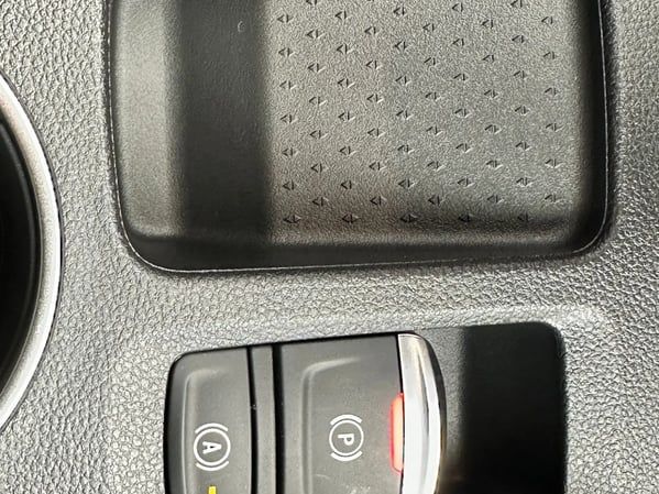 Photo de la voiture RENAULT CAPTUR Captur 1.6 E-Tech full hybrid 145ch esprit Alpine