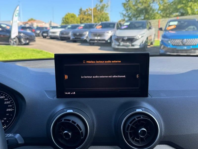 Photo de la voiture AUDI Q2 35 TFSI 150 S tronic 7 S line