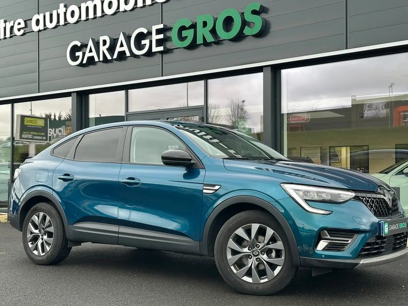 Photo de la voiture RENAULT ARKANA mild hybrid 140 EDC GSR2 Evolution