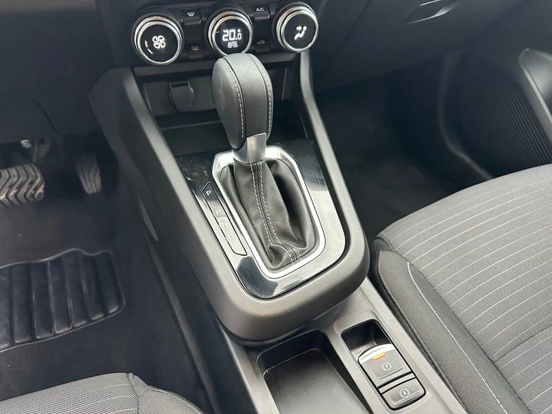 Photo de la voiture RENAULT ARKANA mild hybrid 140 EDC GSR2 Evolution