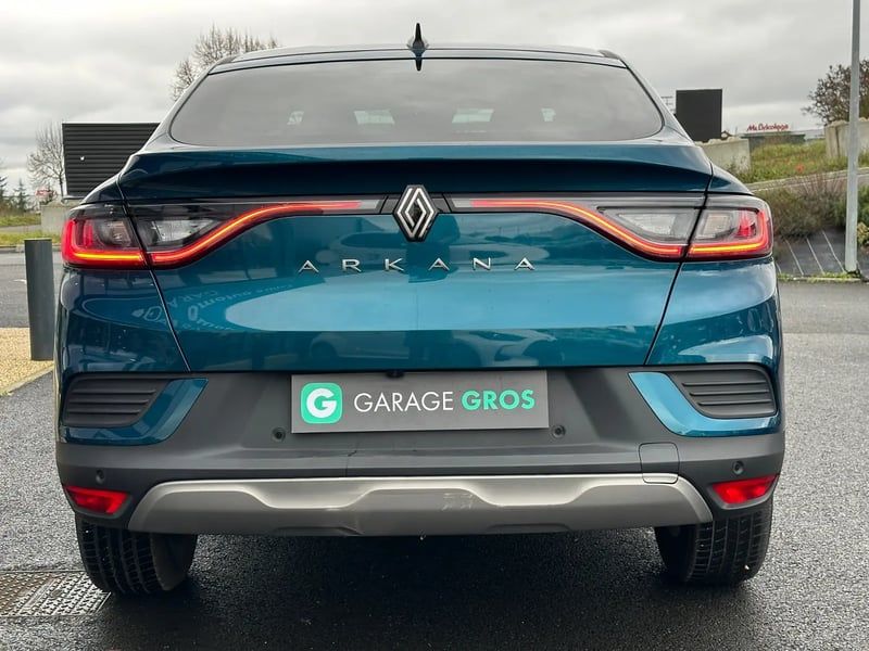 Photo de la voiture RENAULT ARKANA mild hybrid 140 EDC GSR2 Evolution