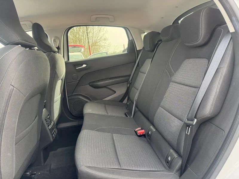 Photo de la voiture RENAULT ARKANA mild hybrid 140 EDC GSR2 Evolution