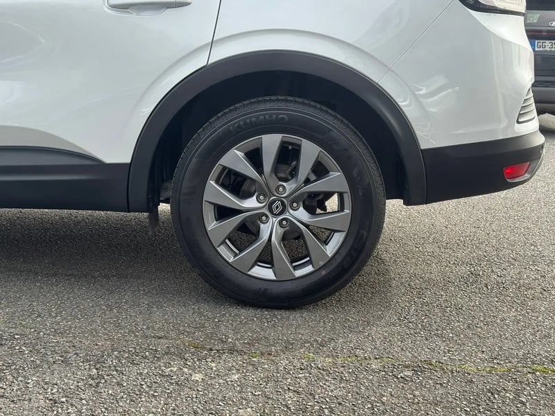 Photo de la voiture RENAULT ARKANA mild hybrid 140 EDC GSR2 Evolution