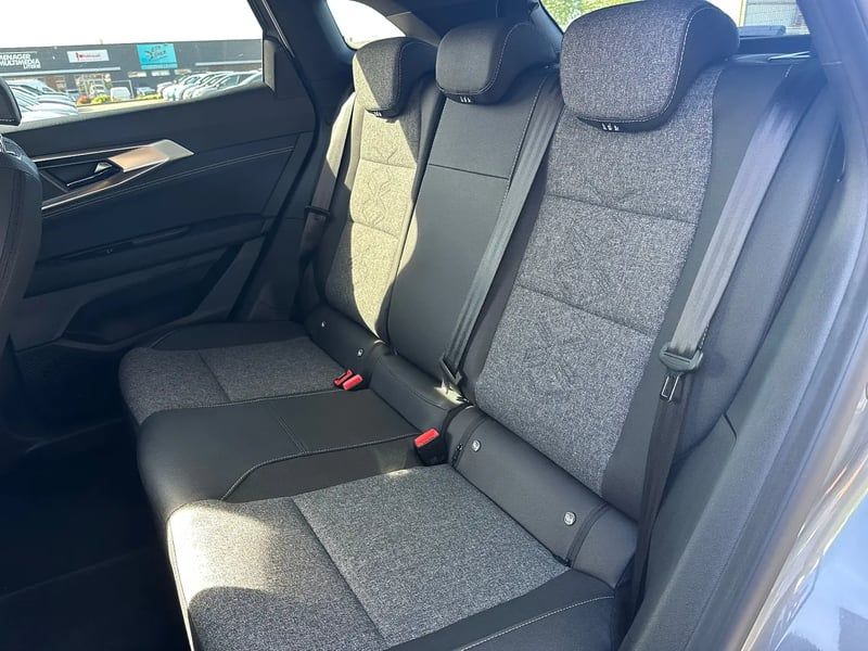 Photo de la voiture RENAULT AUSTRAL full hybrid E-Tech 200 ch Techno