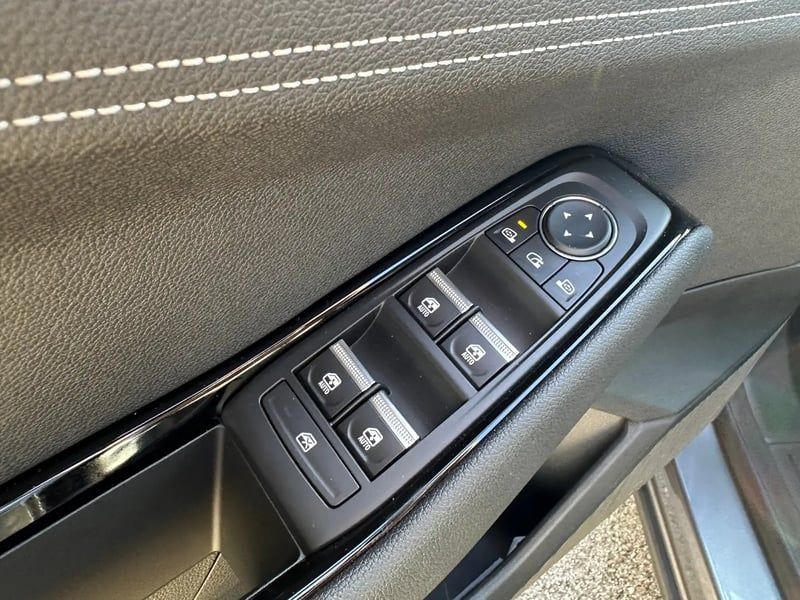 Photo de la voiture RENAULT AUSTRAL full hybrid E-Tech 200 ch Techno