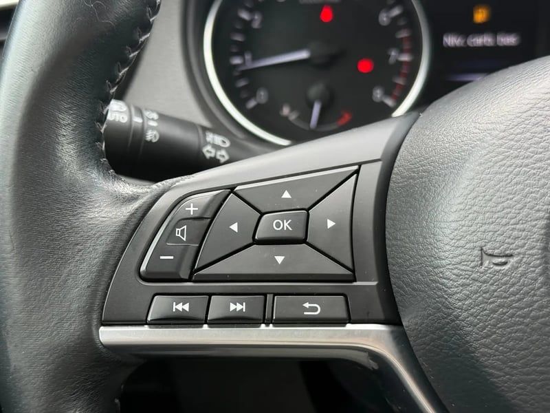 Photo de la voiture NISSAN QASHQAI 1.2 DIG-T 115 N-Connecta
