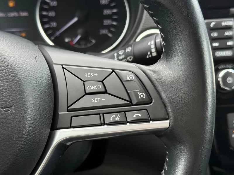 Photo de la voiture NISSAN QASHQAI 1.2 DIG-T 115 N-Connecta