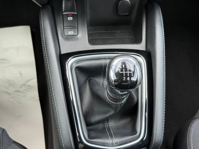 Photo de la voiture NISSAN QASHQAI 1.2 DIG-T 115 N-Connecta