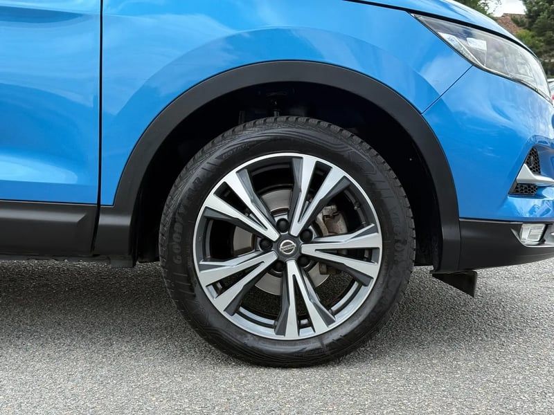 Photo de la voiture NISSAN QASHQAI 1.2 DIG-T 115 N-Connecta