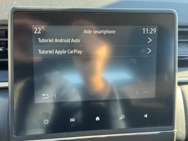 Photo de la voiture RENAULT CAPTUR TCe 90 Equilibre