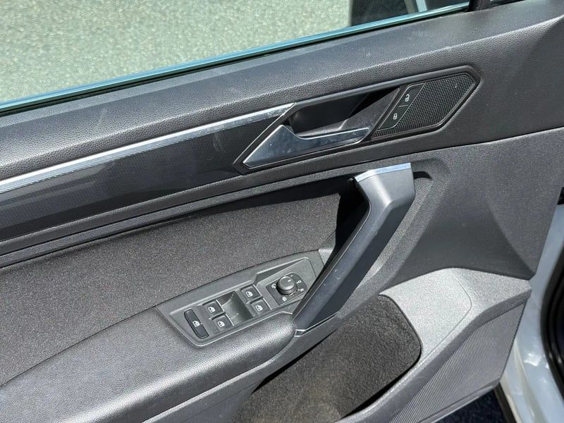 Photo de la voiture VOLKSWAGEN TIGUAN 2.0 TDI 150 Carat