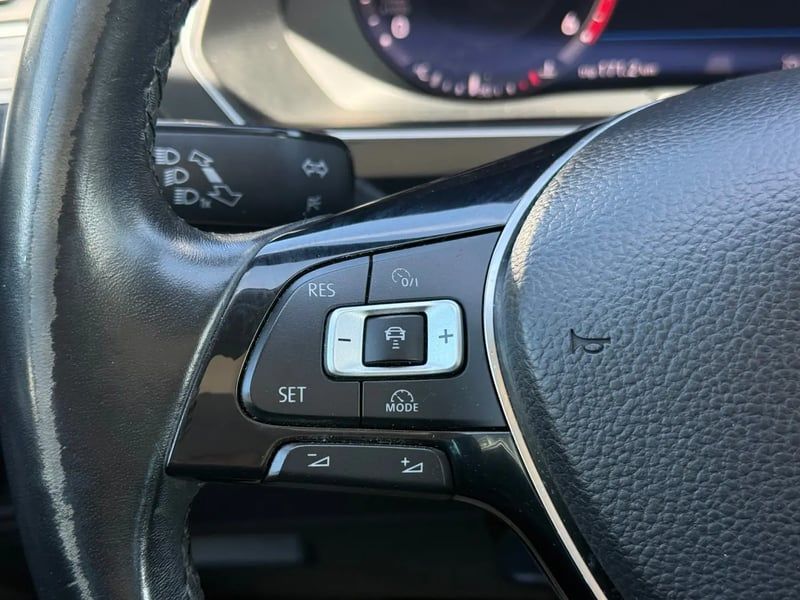 Photo de la voiture VOLKSWAGEN TIGUAN 2.0 TDI 150 Carat