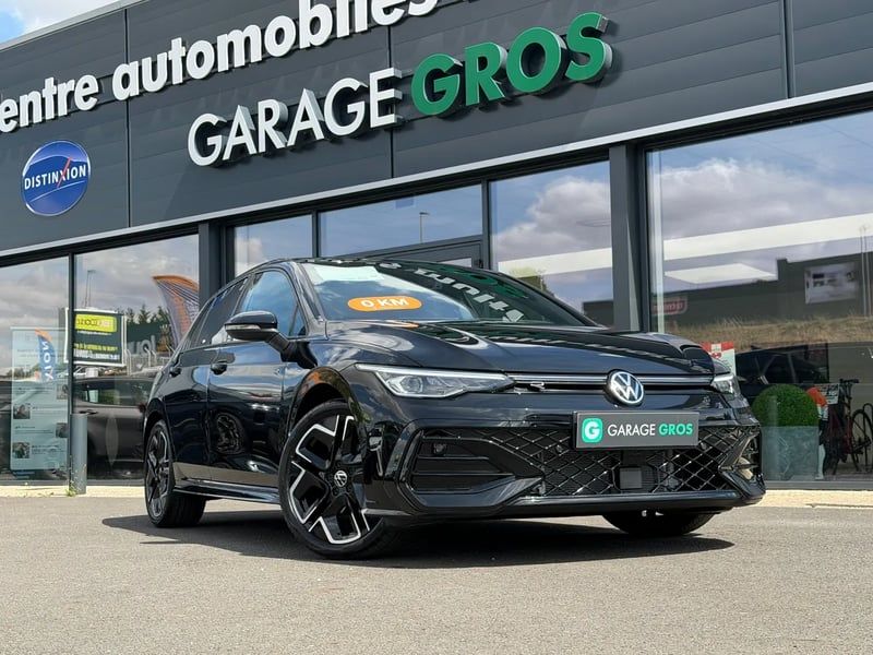 Photo de la voiture VOLKSWAGEN GOLF 1.5 eTSI EVO2 150 DSG7 R-Line Edition