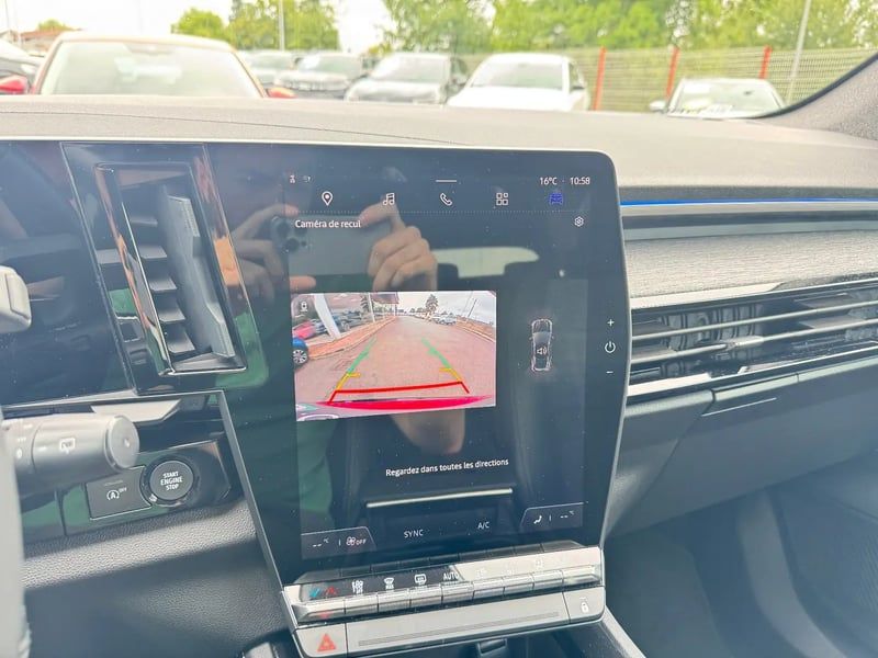 Photo de la voiture RENAULT AUSTRAL mild hybrid 160 auto Techno