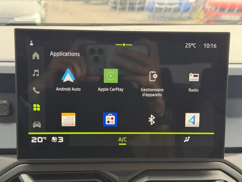 Photo de la voiture DACIA DUSTER Mild Hybrid 130 Journey