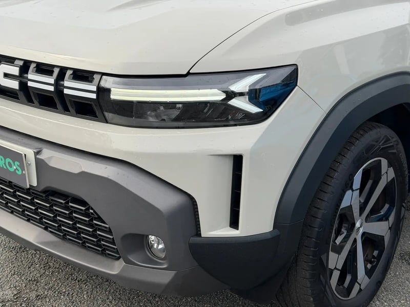 Photo de la voiture DACIA DUSTER Mild Hybrid 130 Journey
