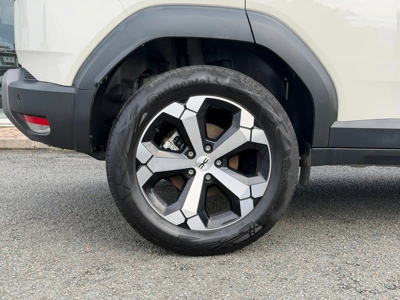 Photo de la voiture DACIA DUSTER Mild Hybrid 130 Journey