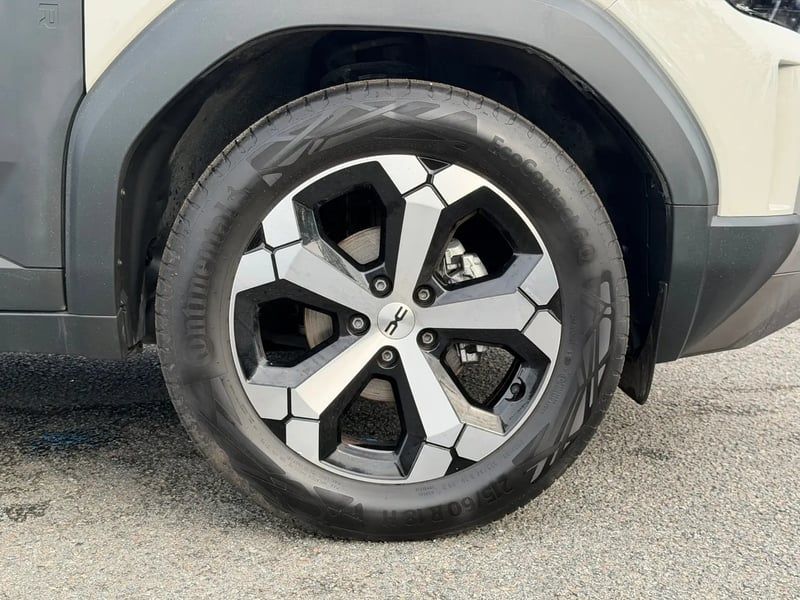 Photo de la voiture DACIA DUSTER Mild Hybrid 130 Journey