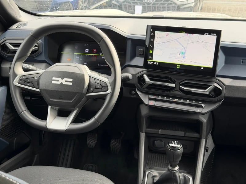 Photo de la voiture DACIA DUSTER Mild Hybrid 130 Journey