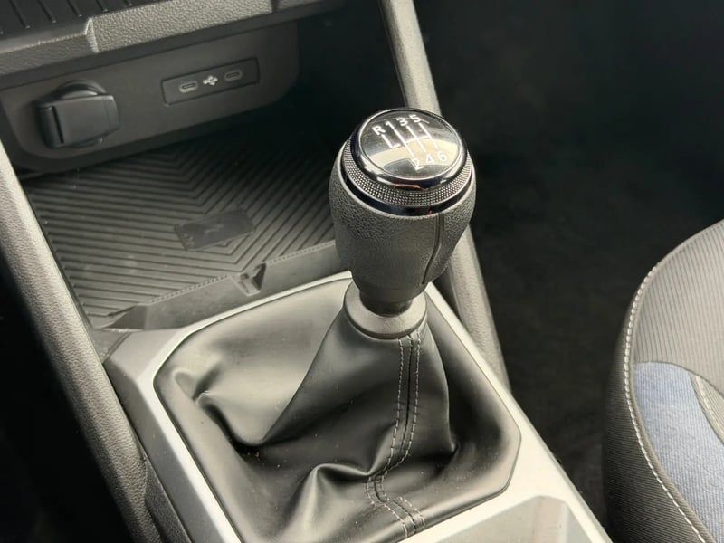 Photo de la voiture DACIA DUSTER Mild Hybrid 130 Journey