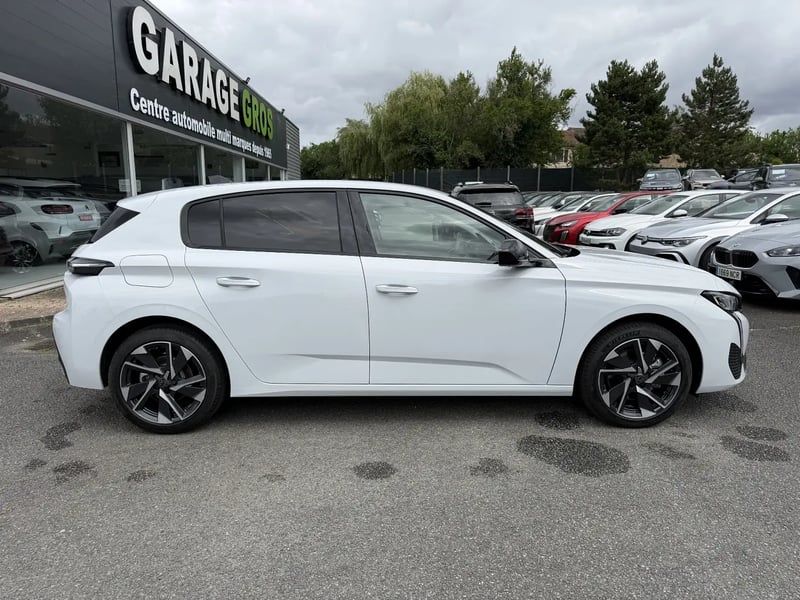 Photo de la voiture PEUGEOT 308 Hybrid 145 e-DCS6 Allure