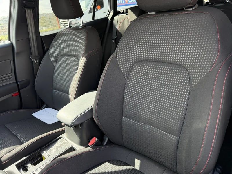 Photo de la voiture FORD FOCUS SW 1.0 EcoBoost 125 S&S mHEV ST-Line X