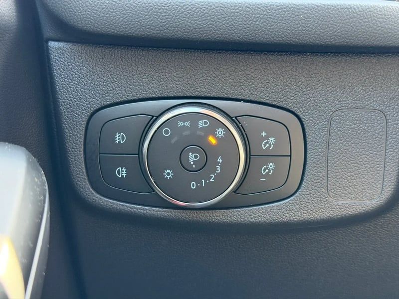 Photo de la voiture FORD FOCUS SW 1.0 EcoBoost 125 S&S mHEV ST-Line X