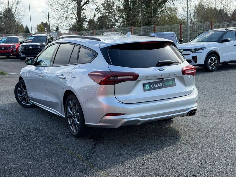 Photo de la voiture FORD FOCUS SW 1.0 EcoBoost 125 S&S mHEV ST-Line X