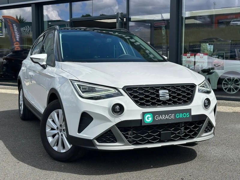 Photo de la voiture SEAT ARONA 1.0 TSI 110 ch Start/Stop BVM6 Style Business