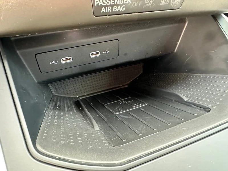 Photo de la voiture SEAT ARONA 1.0 TSI 110 ch Start/Stop BVM6 Style Business