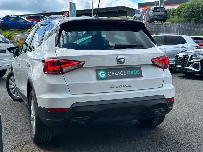 Photo de la voiture SEAT ARONA 1.0 TSI 110 ch Start/Stop BVM6 Style Business