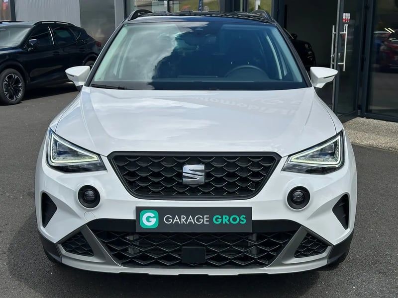 Photo de la voiture SEAT ARONA 1.0 TSI 110 ch Start/Stop BVM6 Style Business