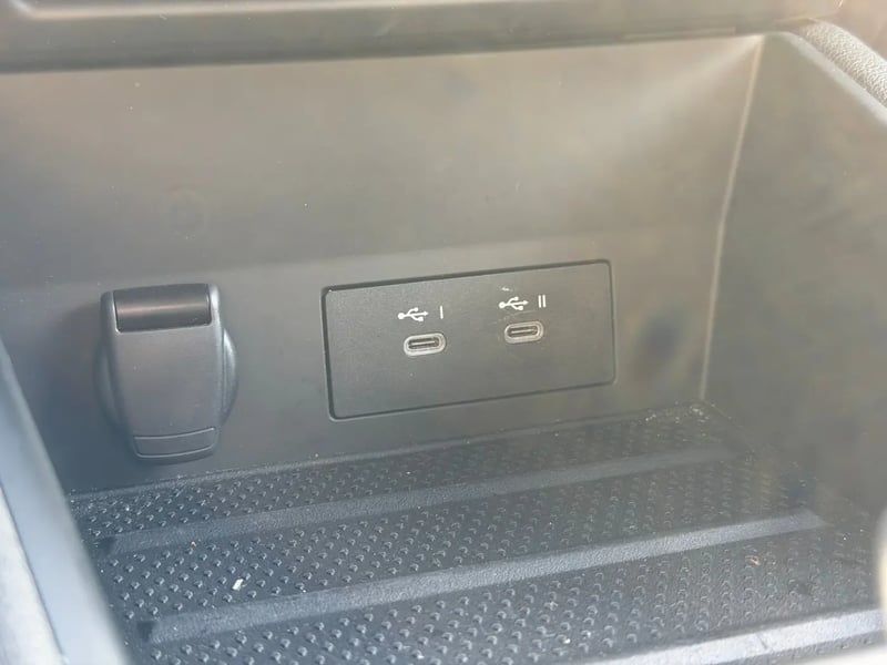 Photo de la voiture RENAULT SYMBIOZ E-Tech full hybrid 145 Iconic