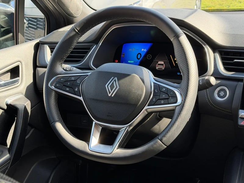 Photo de la voiture RENAULT SYMBIOZ E-Tech full hybrid 145 Iconic