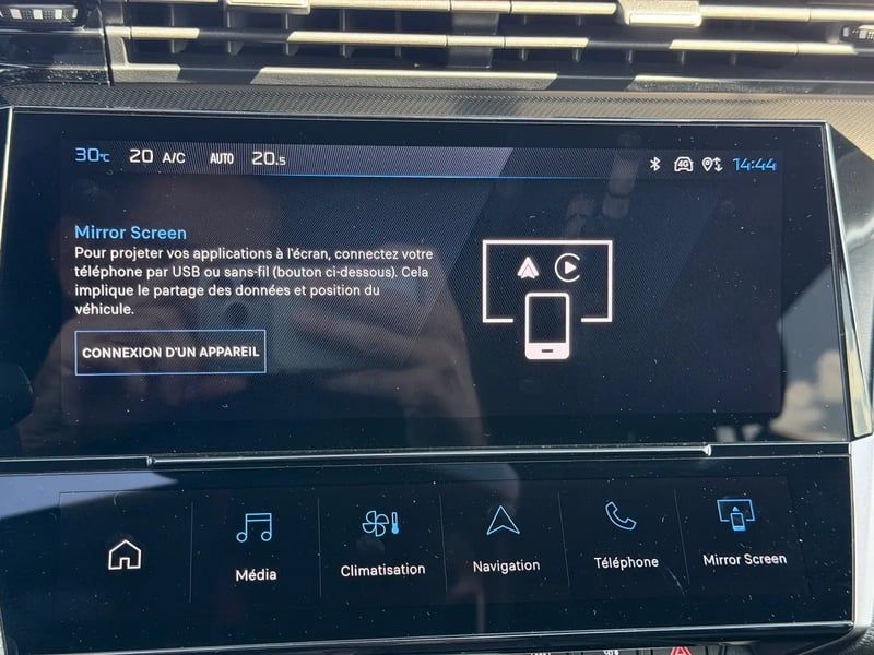 Photo de la voiture PEUGEOT 408 Hybrid 145 e-DCS6 GT