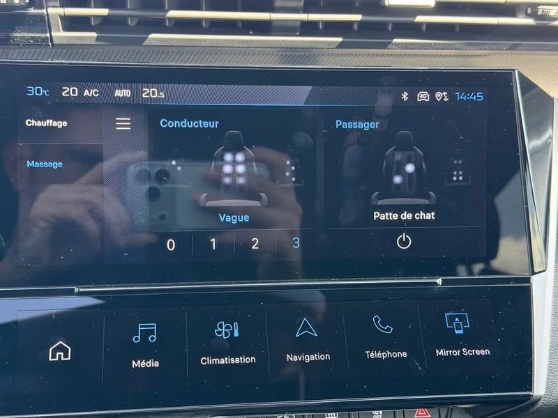 Photo de la voiture PEUGEOT 408 Hybrid 145 e-DCS6 GT