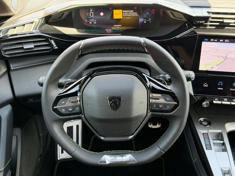 Photo de la voiture PEUGEOT 408 Hybrid 145 e-DCS6 GT
