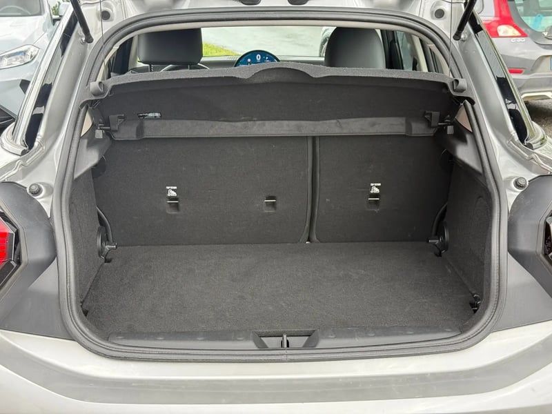 Photo de la voiture MINI COOPER F65 156 ch DKG7 C Classic