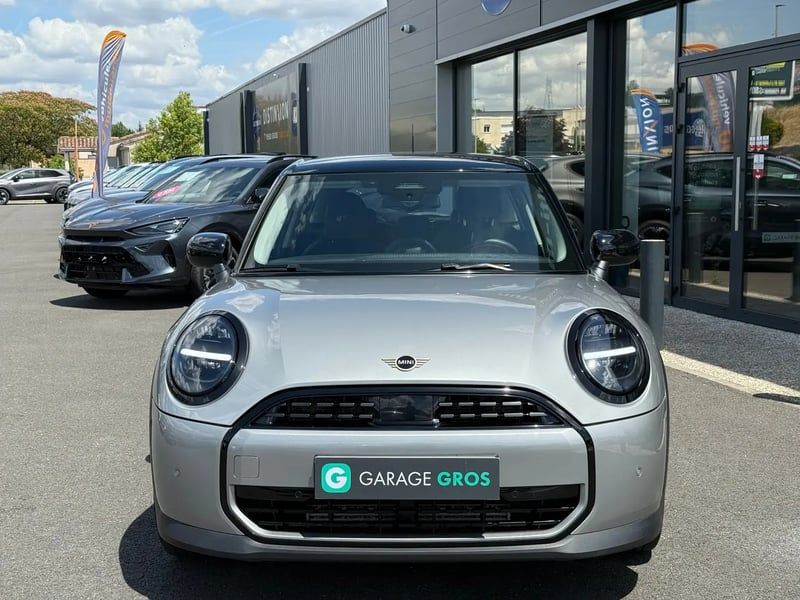 Photo de la voiture MINI COOPER F65 156 ch DKG7 C Classic