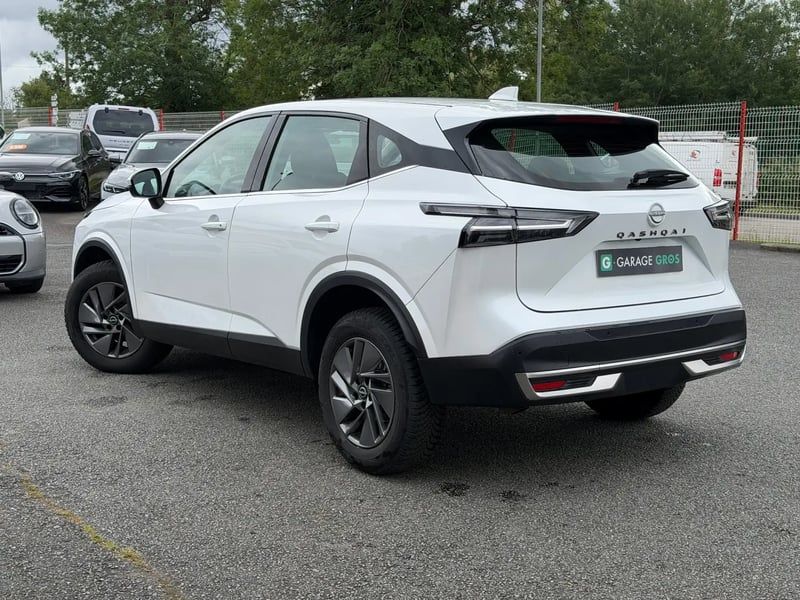 Photo de la voiture NISSAN QASHQAI Mild Hybrid 140 ch N-Connect