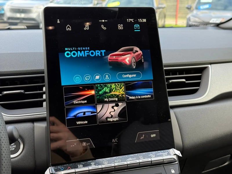 Photo de la voiture RENAULT CAPTUR E-Tech full hybrid 160 ch Techno