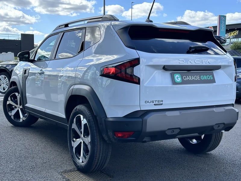 Photo de la voiture DACIA DUSTER Hybrid 140 Journey