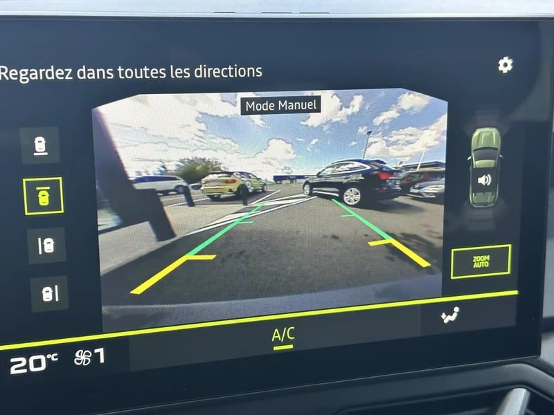 Photo de la voiture DACIA DUSTER Hybrid 140 Journey