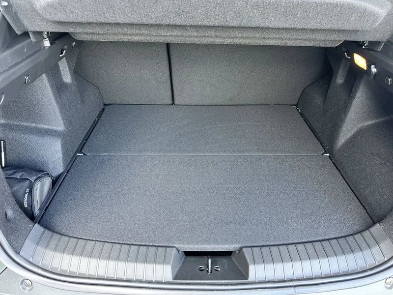 Photo de la voiture DACIA DUSTER Hybrid 140 Journey