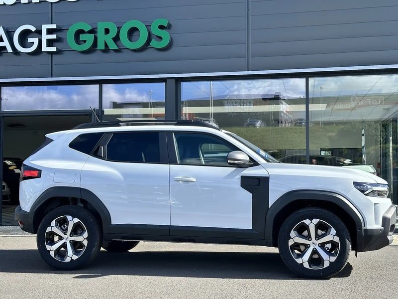 Photo de la voiture DACIA DUSTER Hybrid 140 Journey